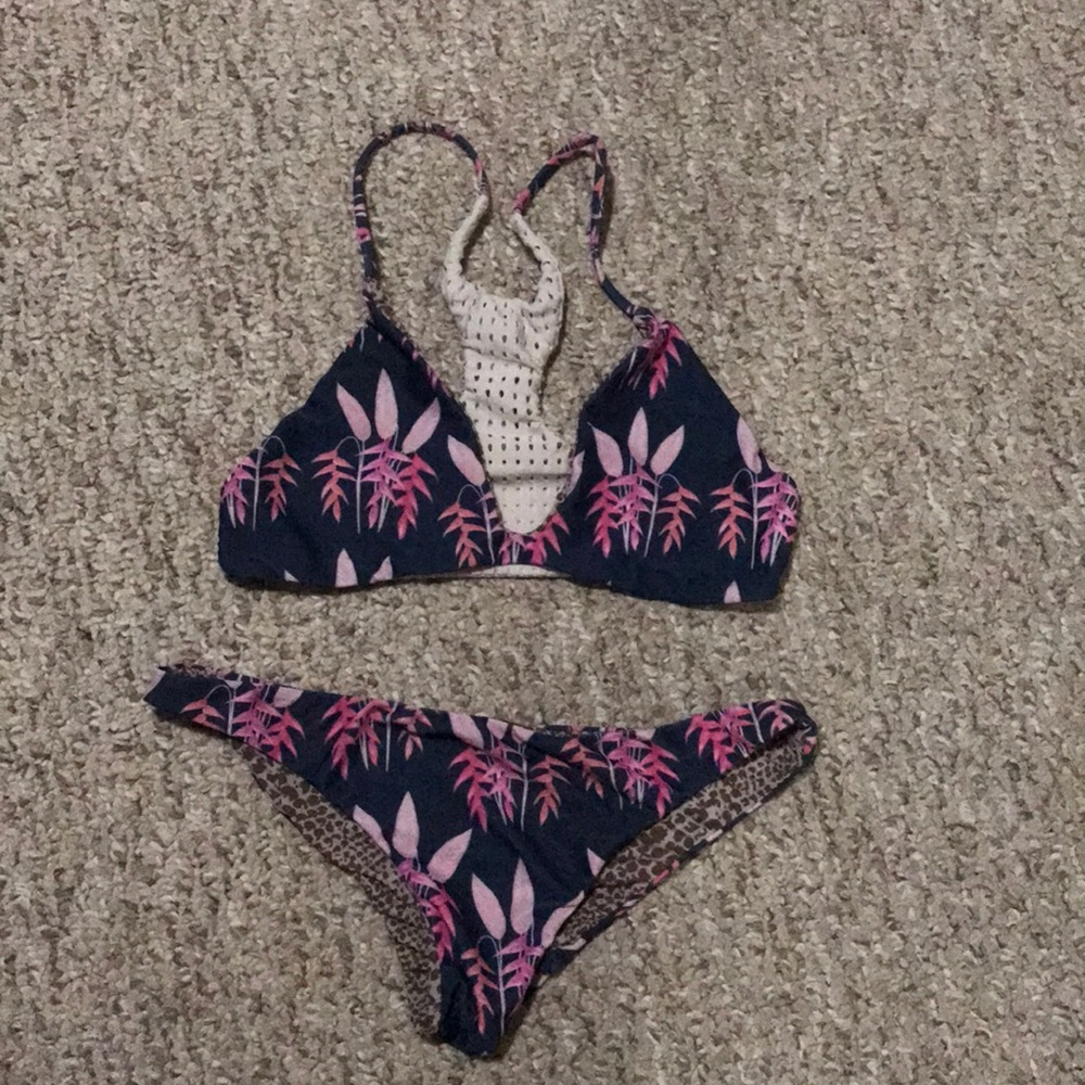 Acacia helicona set size M